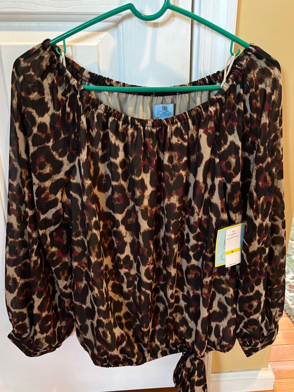 CeCe Leopard Print Off-Shoulder Blouse in Brown, NWT size M